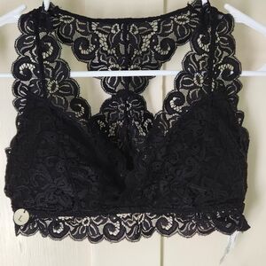 Women's razorback bracelet